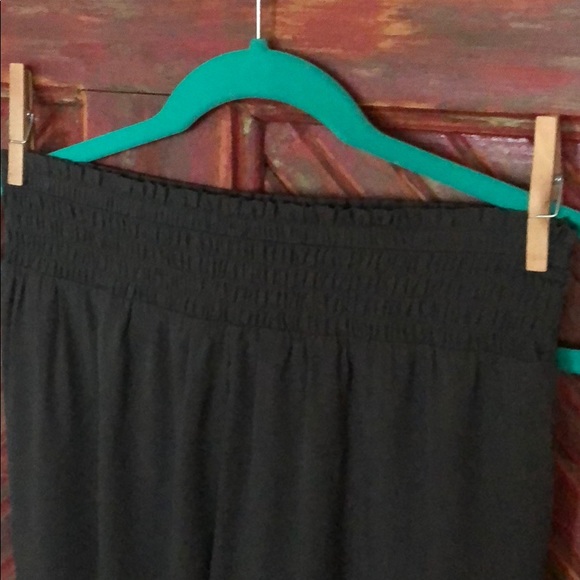 Grey American Eagle Harem pants. Summer chic🌞🌞🌞 - Picture 2 of 4